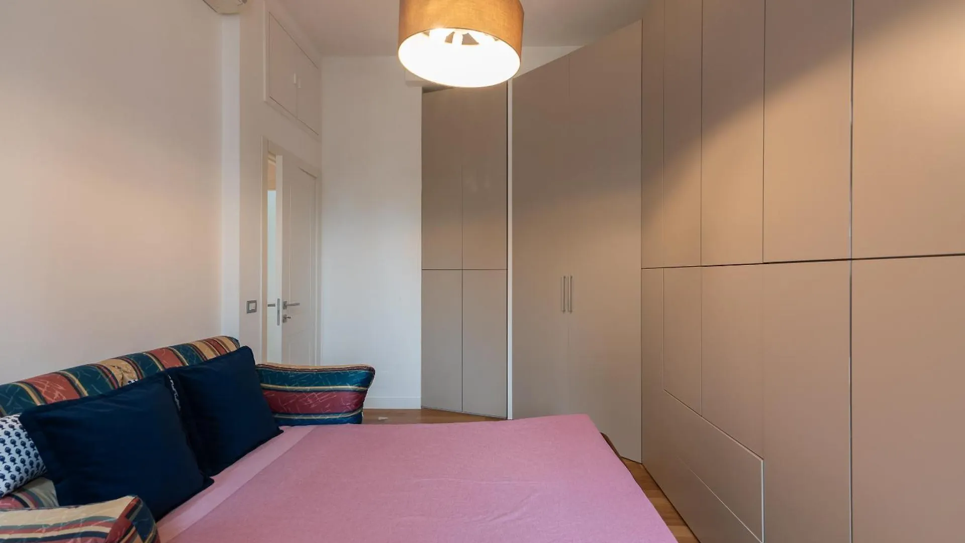 Apartamento De Amicis Milán 0*,  Italia